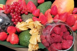 Compra Fruta de Temporada | CESTA TROPICAL | FrutasNieves
