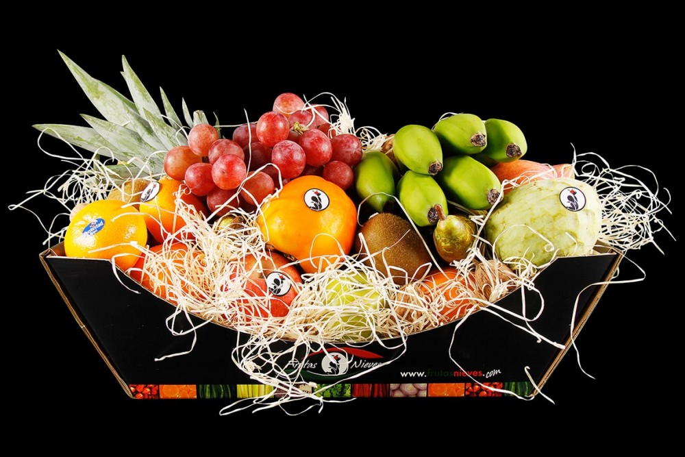 https://www.frutasnievesonline.com/3143-large_default/cesta-fruta-tradicional-regalo-envio-online.jpg